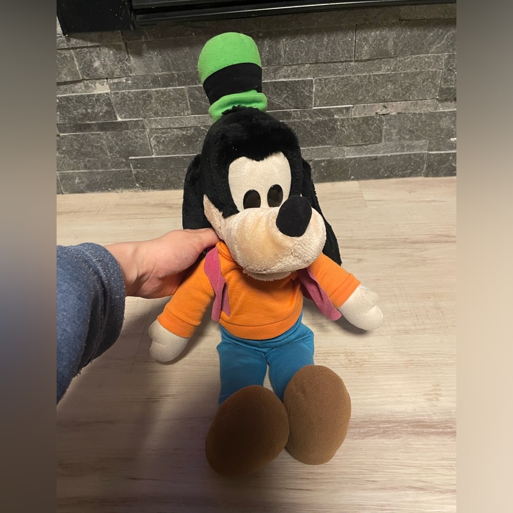 Vintage Goofy Plush